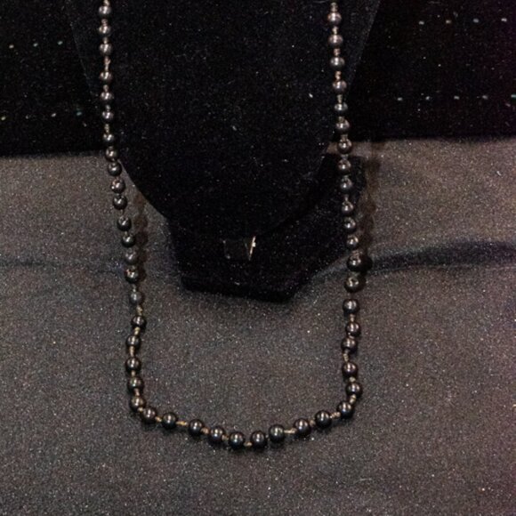 Vintage Black Onyx Bead Necklace 30" - Picture 2 of 4